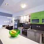 아파트 Sarena