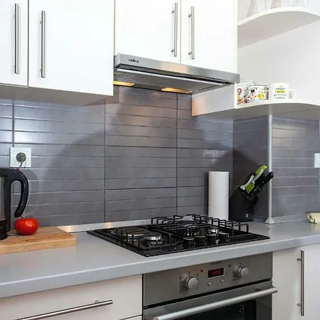 Sarena شقة ماكارسكا