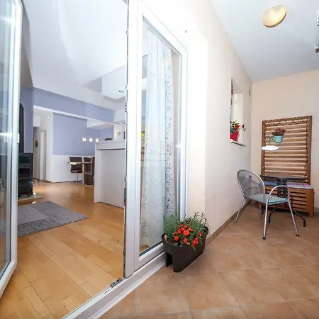 Apartment Sarena Makarska