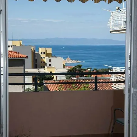 Sarena * Makarska