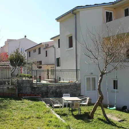 Sarena Apartment