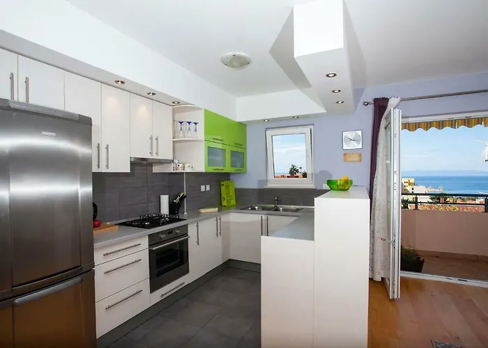 Sarena شقة ماكارسكا