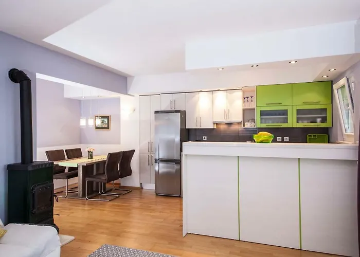 Sarena * ماكارسكا