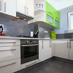Sarena شقة