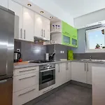 Sarena * ماكارسكا