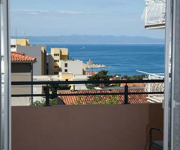 Sarena * Makarska